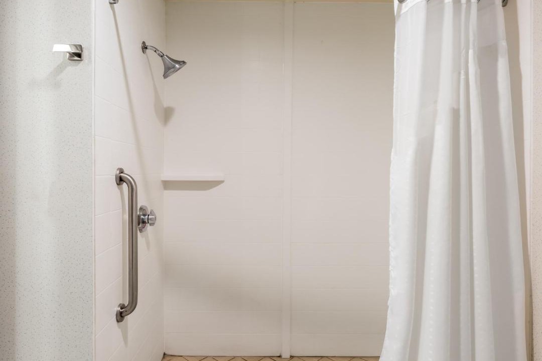 Photo of Bathroom in Oroville