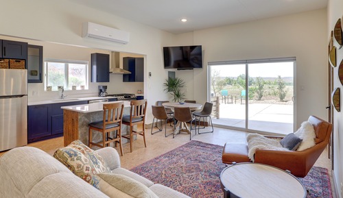 House (2 Bedrooms)