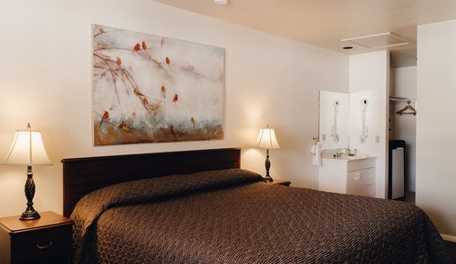 Standard Room, 1 King Bed