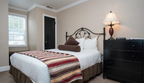 Traditional Suite, 1 Queen Bed with Sofa bed, Kitchen