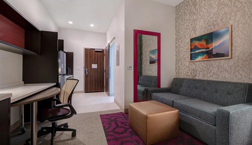 Suite, 1 King Bed, Accessible (Mobility, 3x3 Shower)