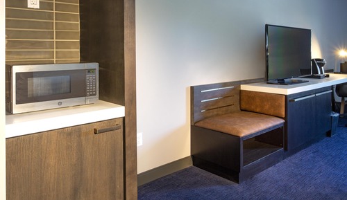 Room, 1 King Bed, Accessible, Bathtub (Hearing)