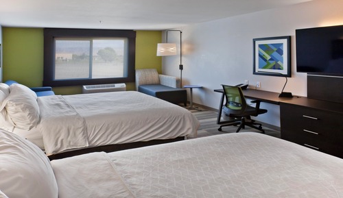Suite, 2 Queen Beds