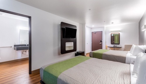 Standard Room, 2 Queen Beds, Non Smoking, Refrigerator