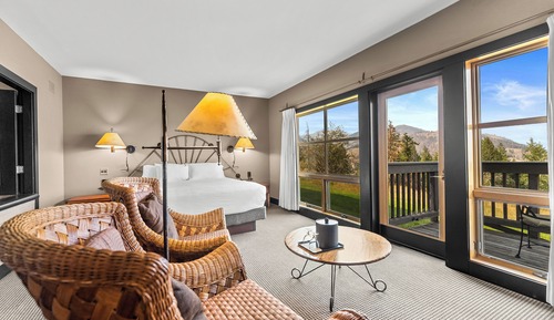 Mt Robinson Suite (Not Pet Friendly)