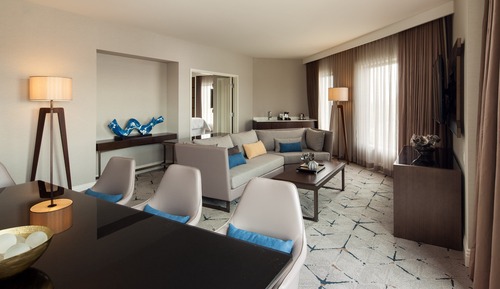 Club Suite, 1 Bedroom, Corner (Mobility Accessible, Tub)