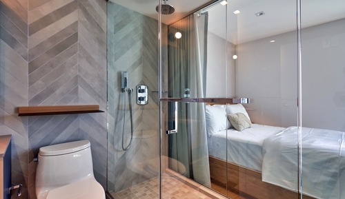 Premier Suite (Full Bed)
