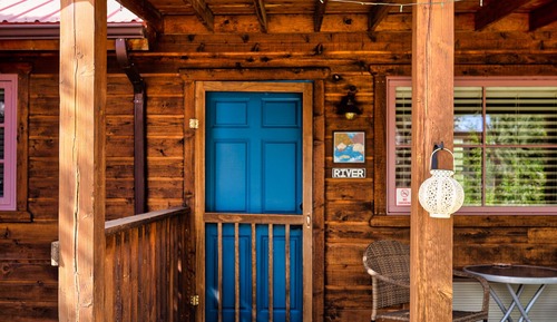 Deluxe Room, 2 Queens (River Room)
