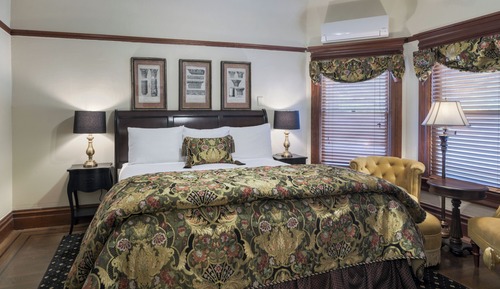 Double Room, 1 King Bed, Private Bathroom