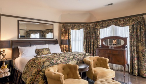 Double Room, 1 King Bed, Private Bathroom