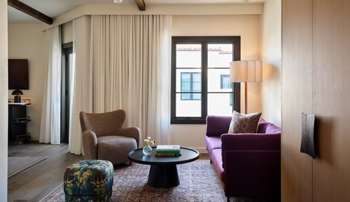 Studio Suite (Spa, Furnished Balcony)
