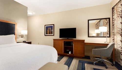 Room, 1 King Bed, Accessible
