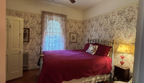 Double Room, Private Bathroom (Versatile- shared or P/B)
