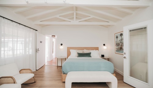 Grand Bungalow, 1 King Bed