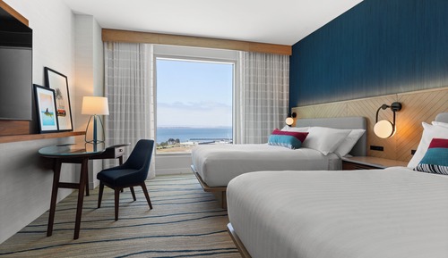 Room, 2 Queen Beds, Bay View (Mobility Accessible, Roll-in Shower)