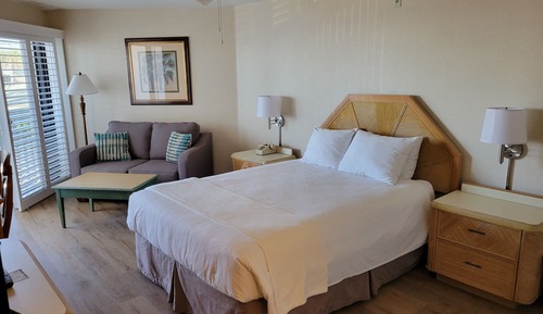 Motel Room, 1 Queen Bed, West Wing, Partial Ocean View