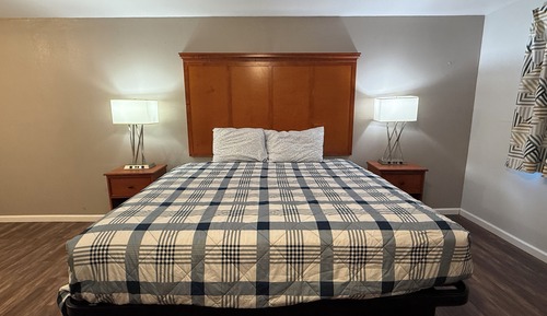 Room, 1 King Bed