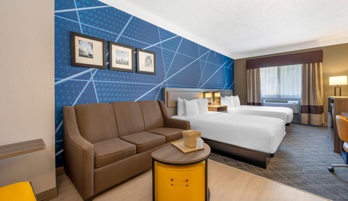 Suite, 2 Queen Beds, Accessible, Non Smoking