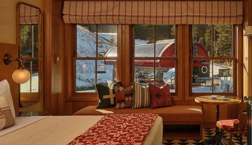 Room, 1 King Bed (Timp View)