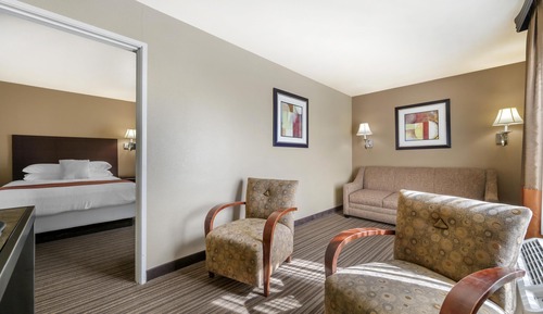 Suite, 2 Queen Beds, Non Smoking, Refrigerator (with Sofabed)