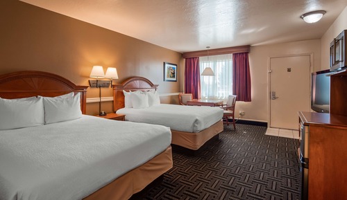 Suite, Multiple Beds, Non Smoking, Refrigerator & Microwave