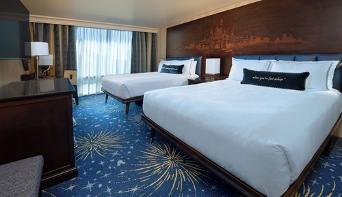 Deluxe View - Wheelchair Accessible Tub Option for Hearing Accessible 2 Queen Beds