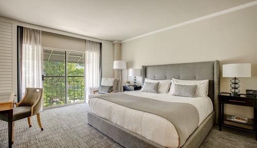 Room, 1 King Bed (Woodmark)