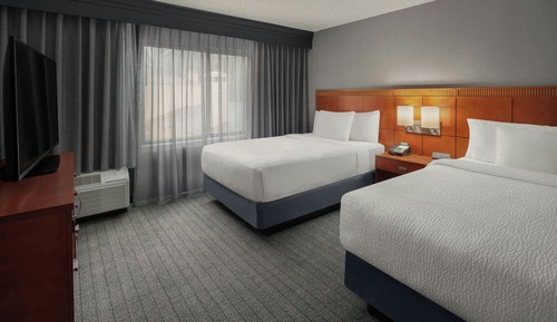 Room, 2 Queen Beds (Hearing Accessible)