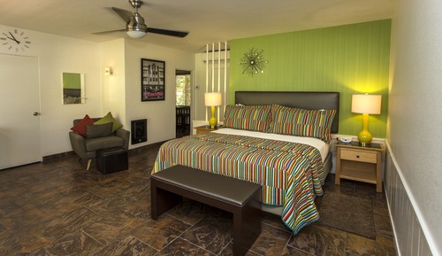Room, 1 King Bed, Poolside
