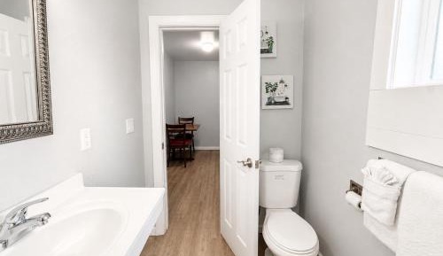 2 Queen Beds with Kitchenette