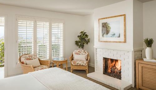Fireplace Upper Level King