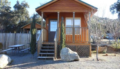 One-Bedroom Cabin