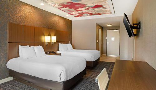 Queen Room with Two Queen Beds - Disability Access