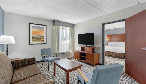 King Suite with Sofa Bed - Non-Smoking