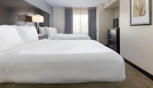 One-Bedroom Suite with Two Queen Beds