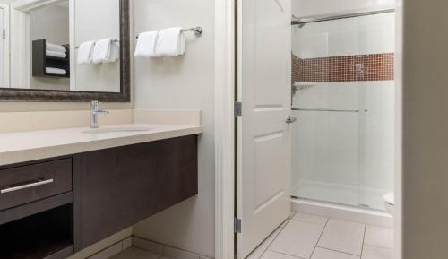 One-Bedroom King Suite