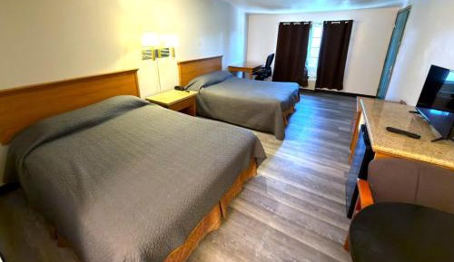 2 Queen Beds Non-Smoking