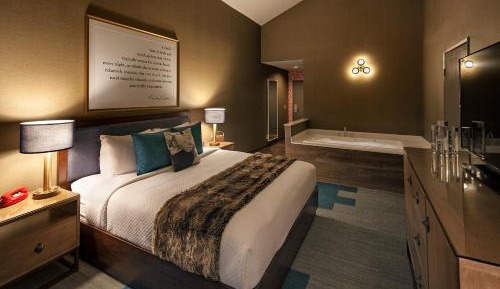 Superior King Suite
