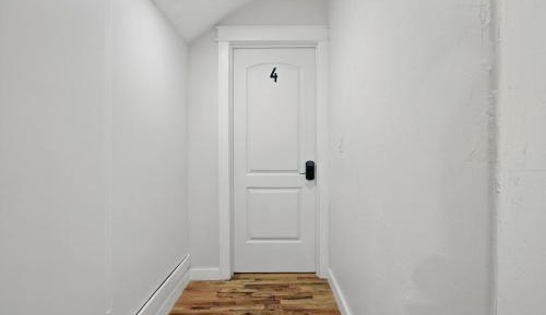 Queen Room with Shared Bathroom