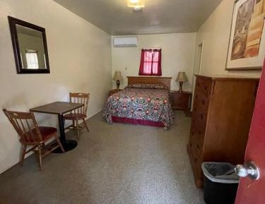 Queen Room
