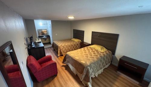 Deluxe Queen Room