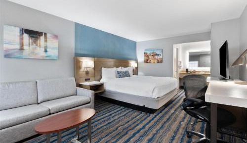 Executive King Room with Sofa Bed