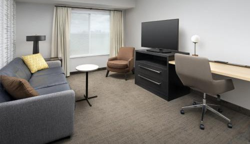 2 Bedroom Suite