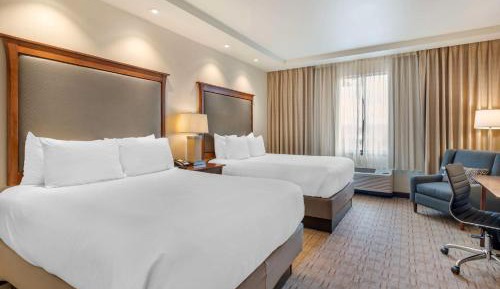 Queen Room with Two Queen Beds - Non-Smoking
