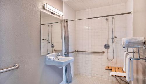 Queen Room with Two Queen Beds - Disability Access