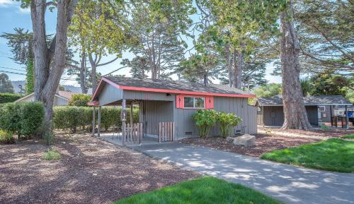 Studio Cottage with Kitchenette