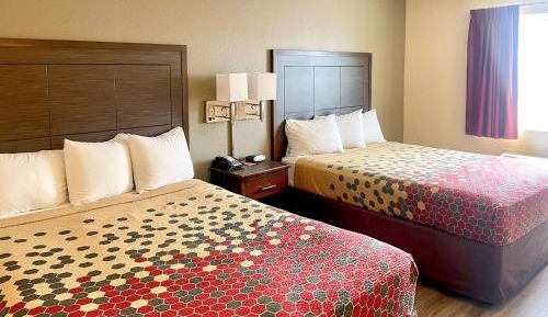 Queen Room with Two Queen Beds - Non-Smoking
