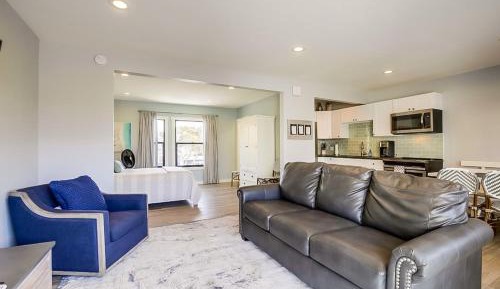 One Bedroom Apartment