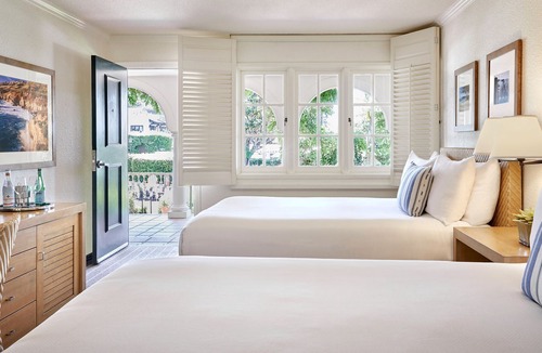 Golden Rectangle Hotel | La Playa Carmel