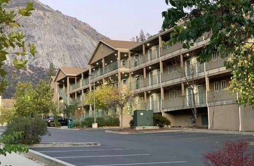 El Portal Hotel | Yosemite View Lodge